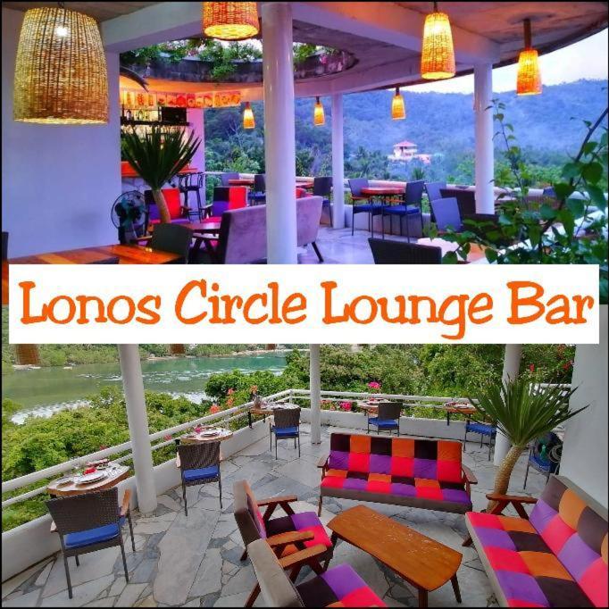 Lonos Circle Terrace View 호텔 롬블론 외부 사진