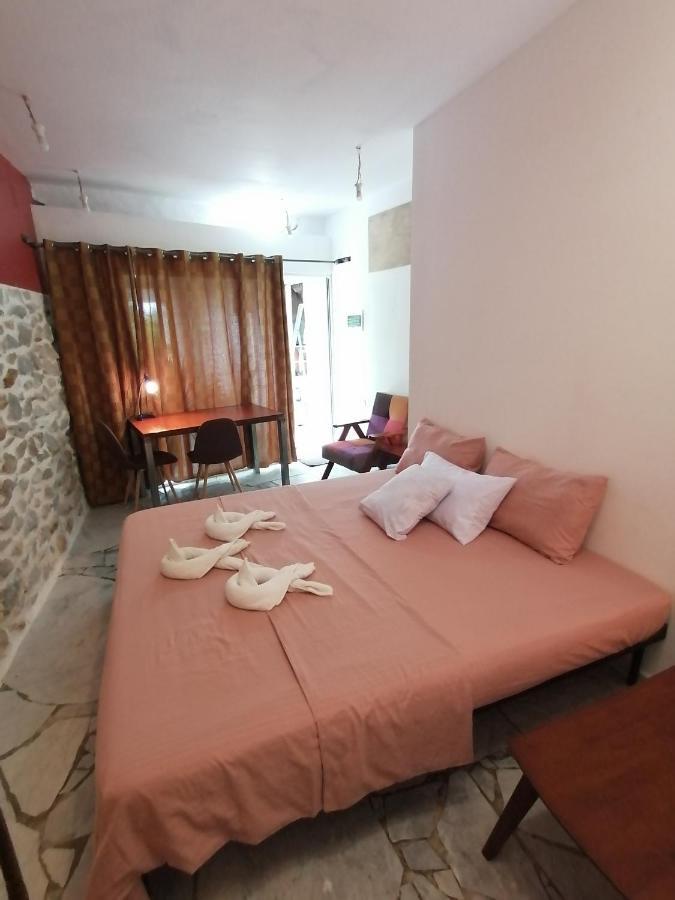 Lonos Circle Terrace View 호텔 롬블론 외부 사진